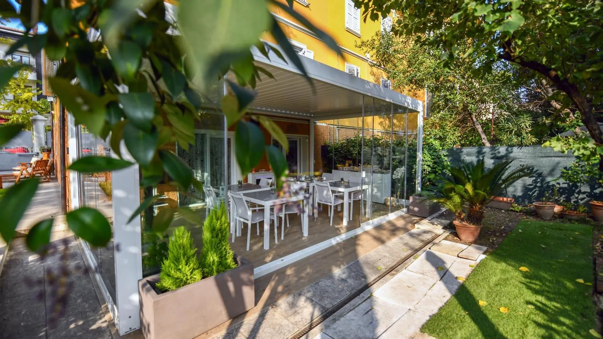 Villa Sofia의 연락처